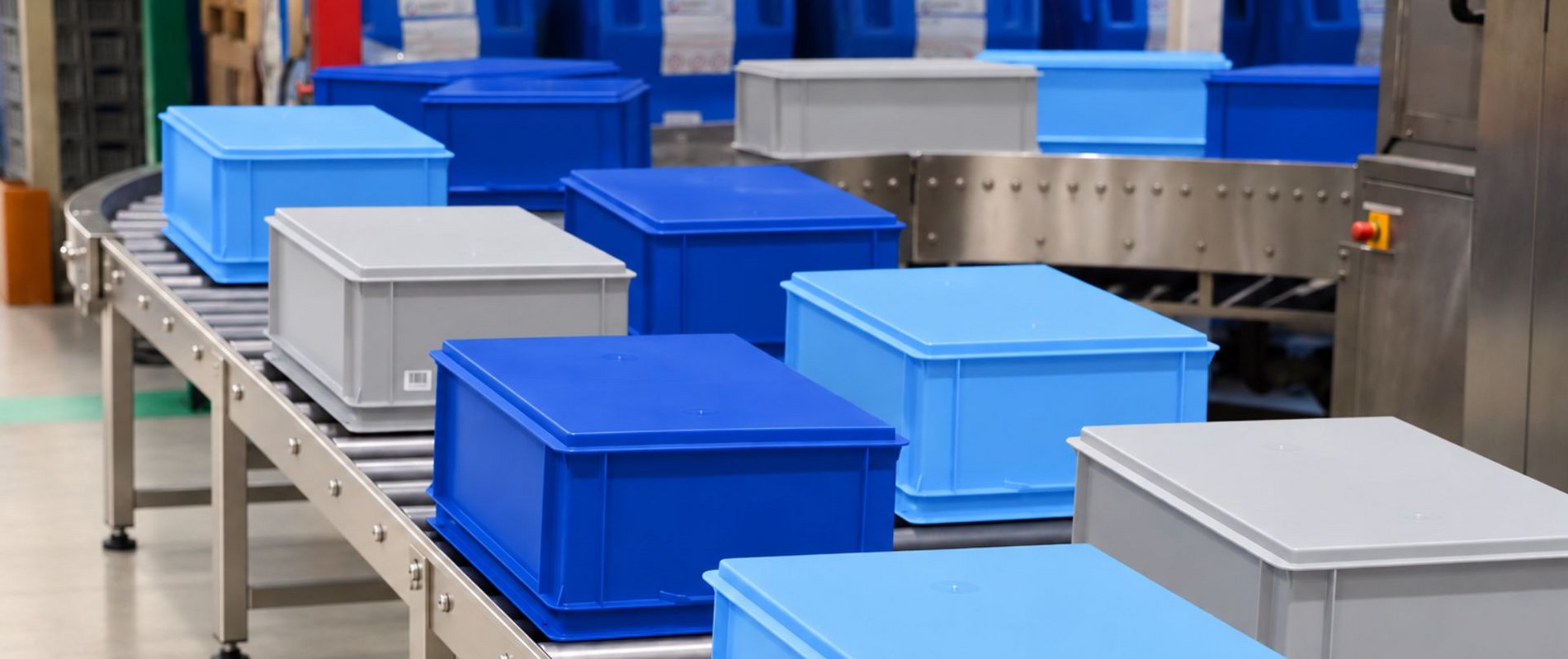 Cleaned containers ready to return it to the client